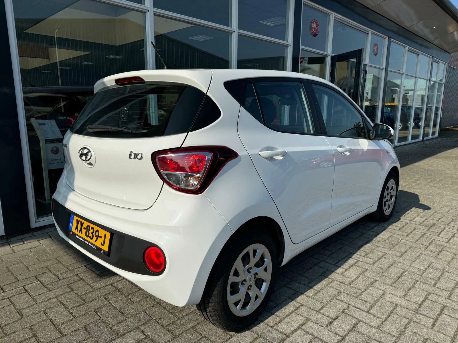 Hoofdafbeelding Hyundai i10