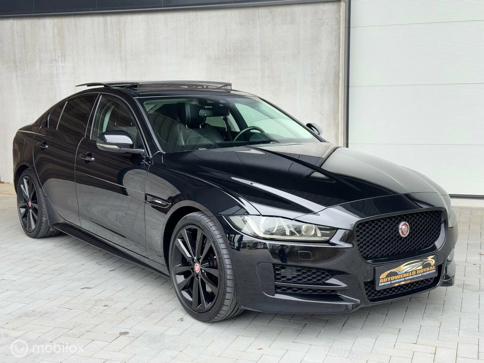 Hoofdafbeelding Jaguar XE