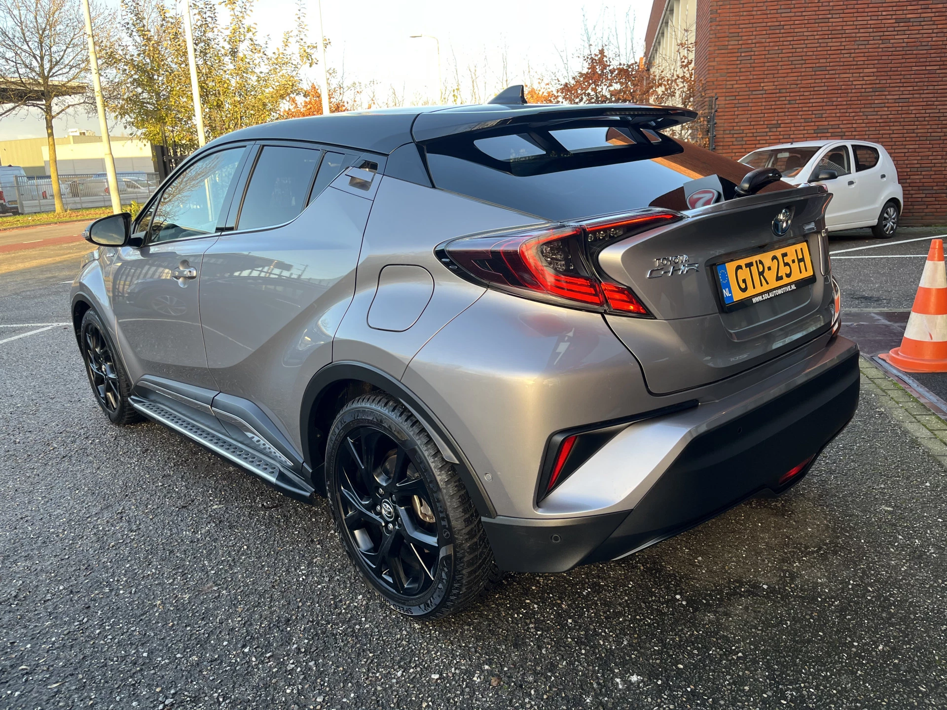 Hoofdafbeelding Toyota C-HR