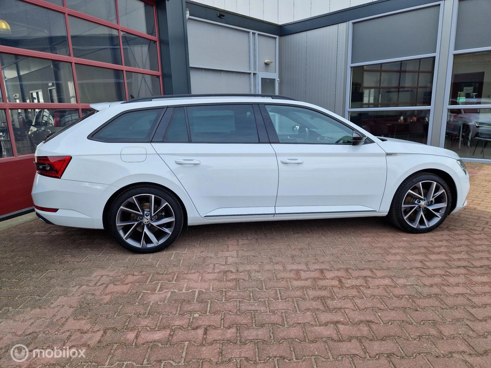 Hoofdafbeelding Škoda Superb