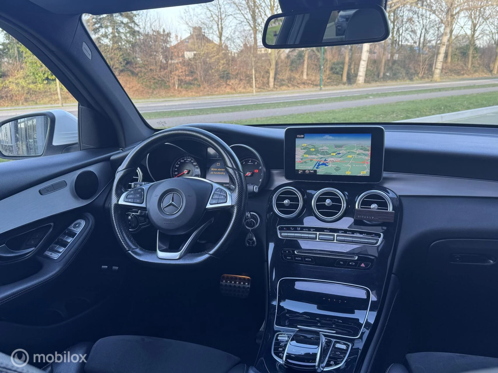 Hoofdafbeelding Mercedes-Benz GLC