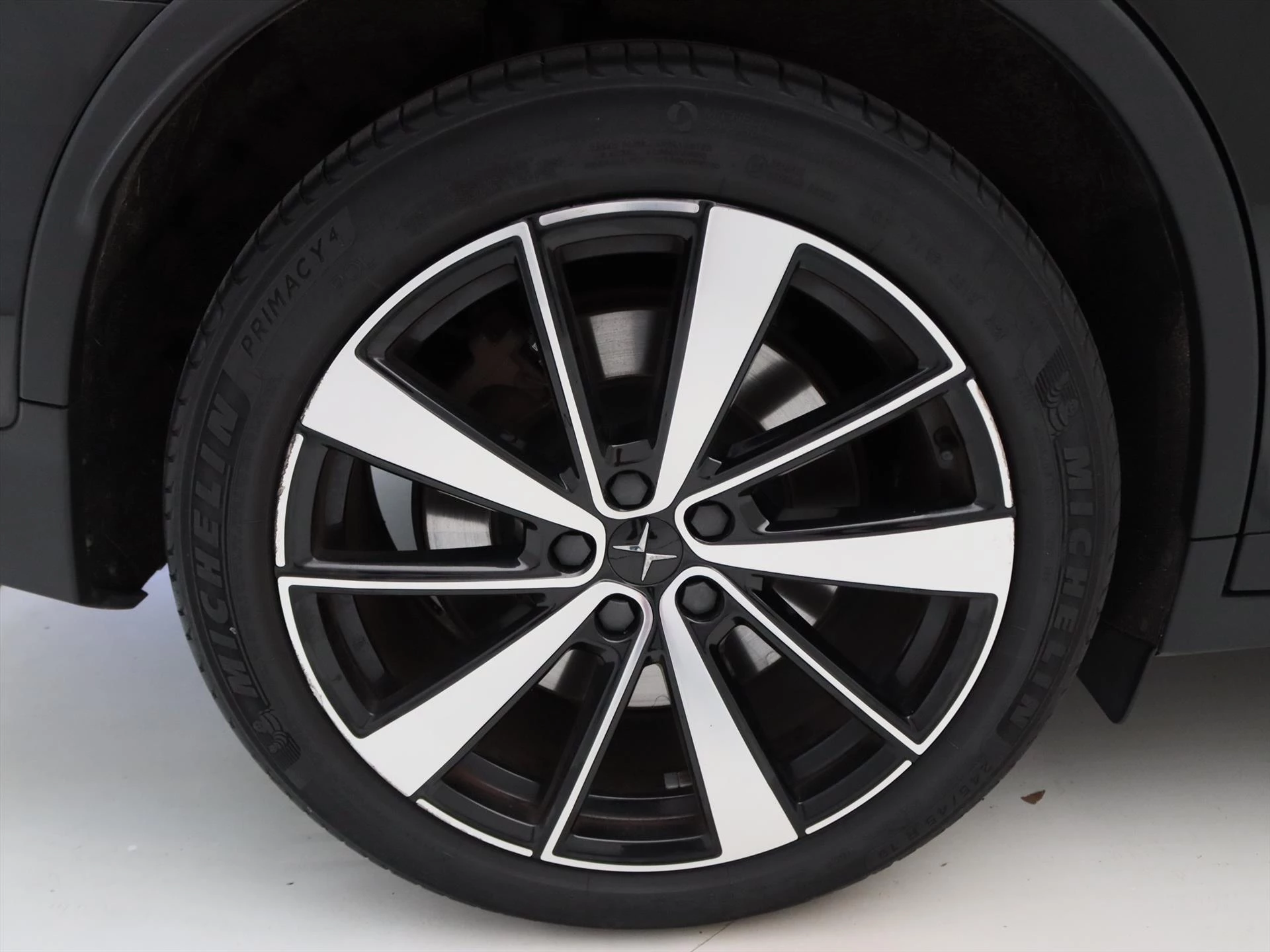 Hoofdafbeelding Polestar 2