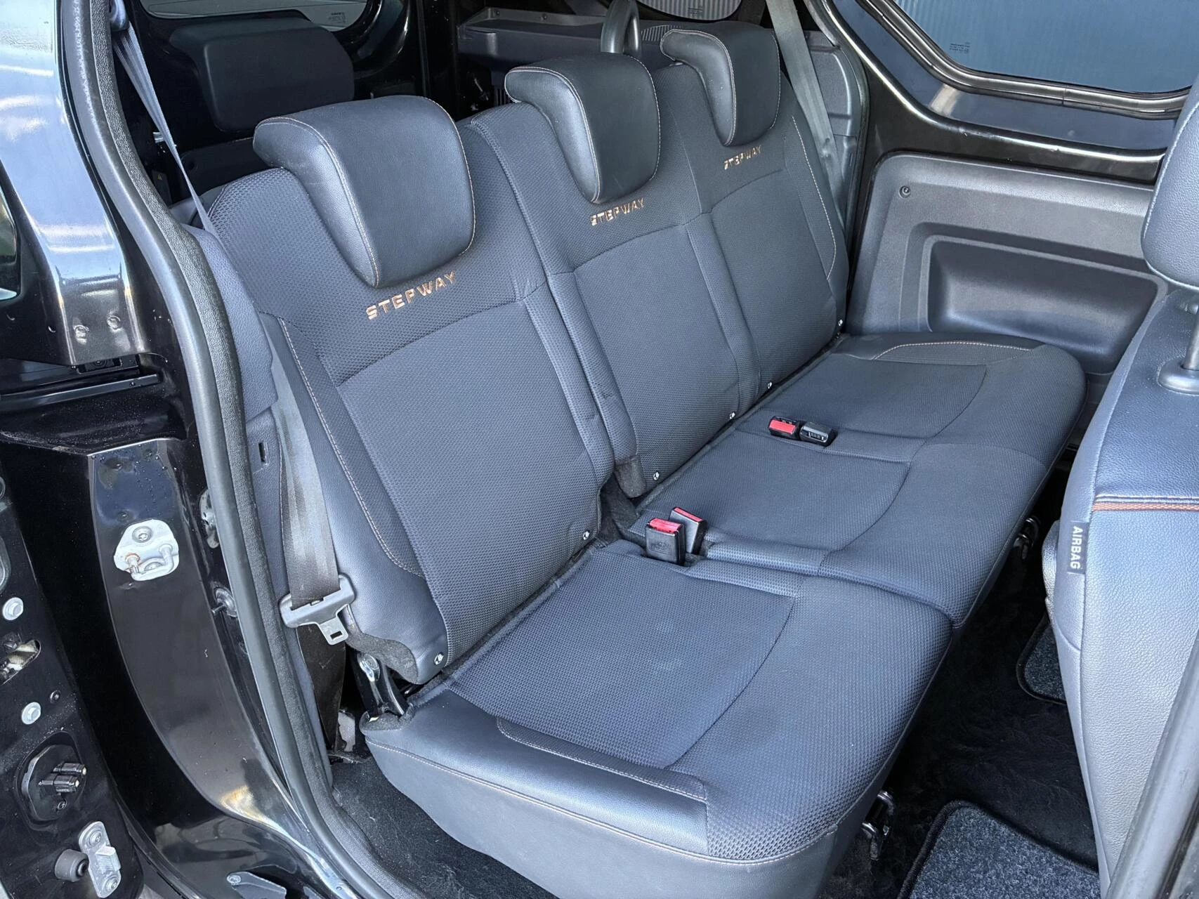 Hoofdafbeelding Dacia Dokker