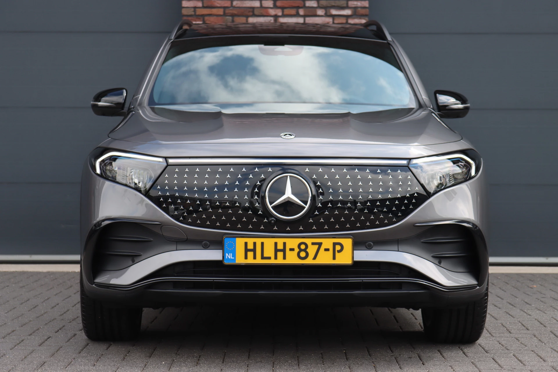 Hoofdafbeelding Mercedes-Benz EQB
