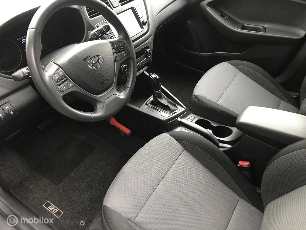 Hoofdafbeelding Hyundai i20