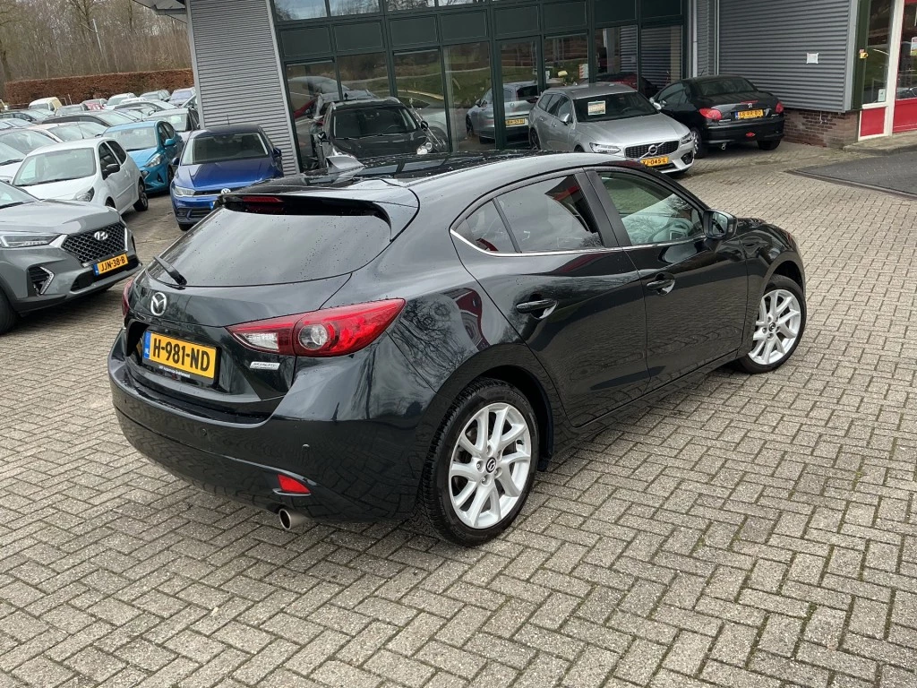 Hoofdafbeelding Mazda 3