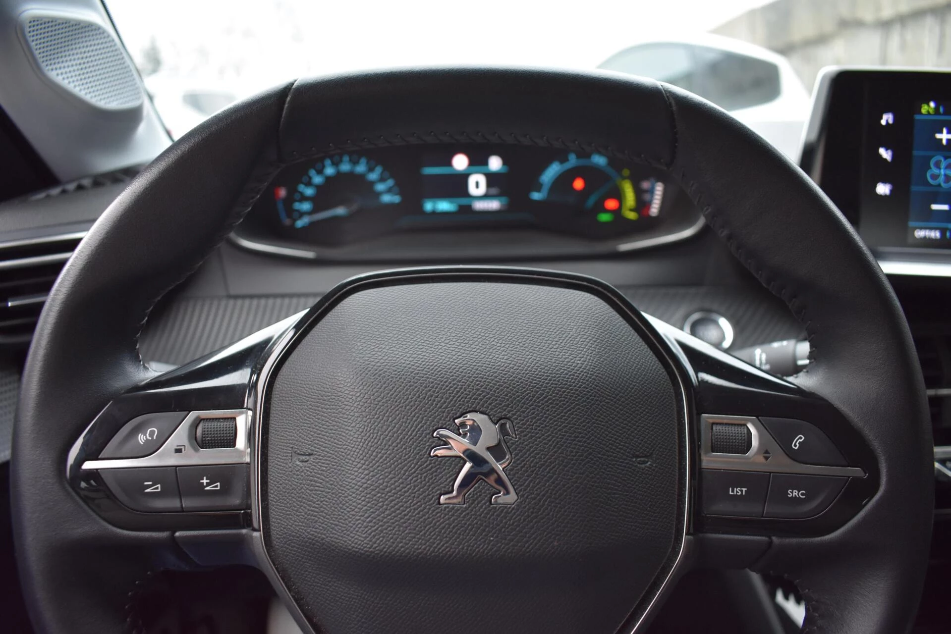 Hoofdafbeelding Peugeot e-208