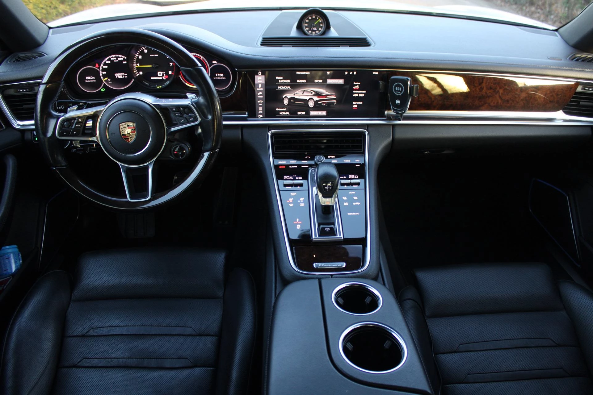 Hoofdafbeelding Porsche Panamera