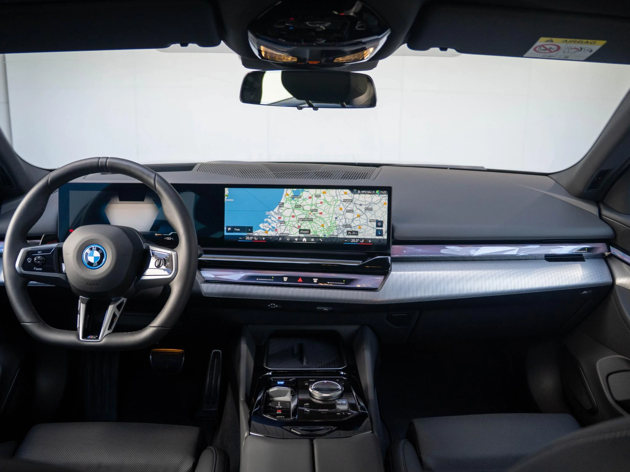 Hoofdafbeelding BMW i5