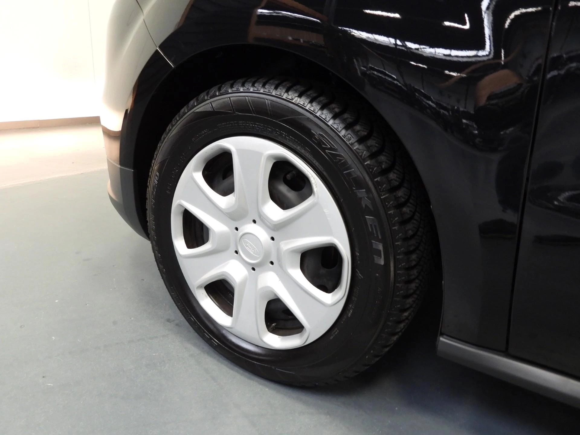 Hoofdafbeelding Ford Transit Courier