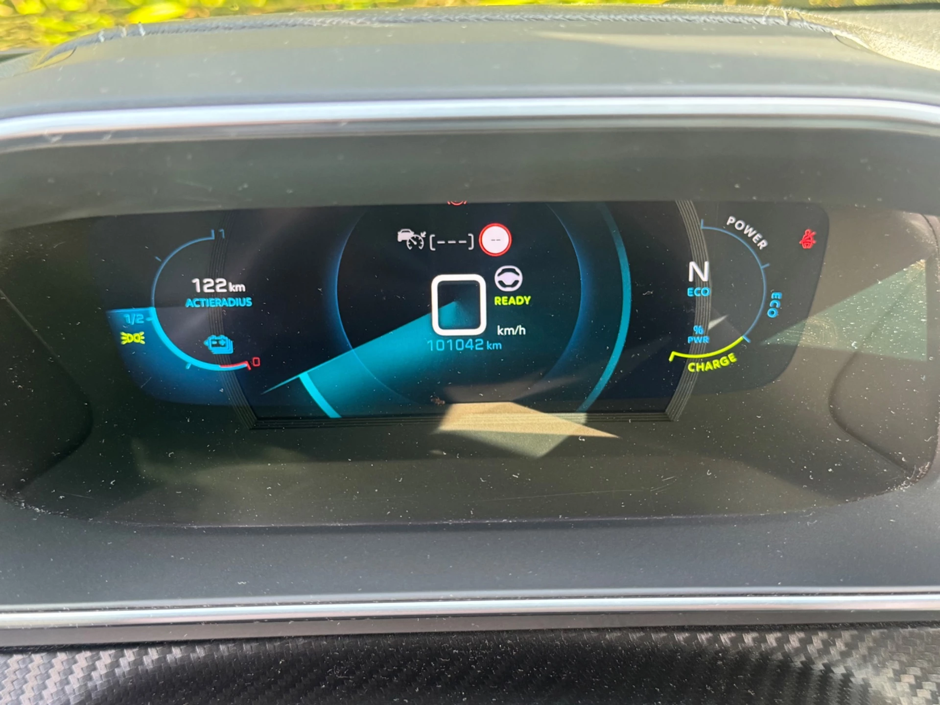 Hoofdafbeelding Peugeot e-2008