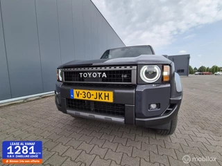 Hoofdafbeelding Toyota Land Cruiser Toyota Land Cruiser 2.8 D-4D Blind Van Professional met panorama dak