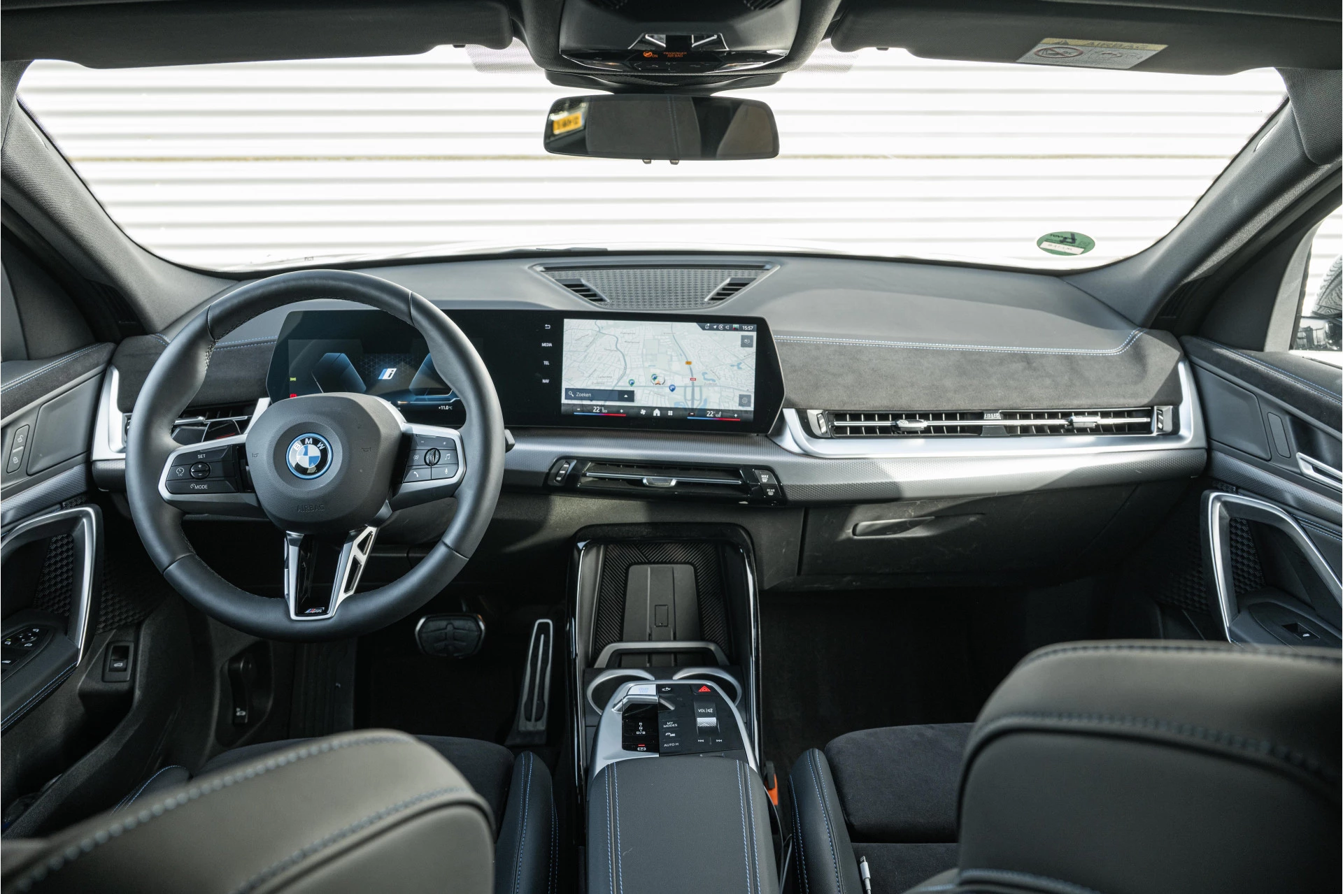 Hoofdafbeelding BMW iX2