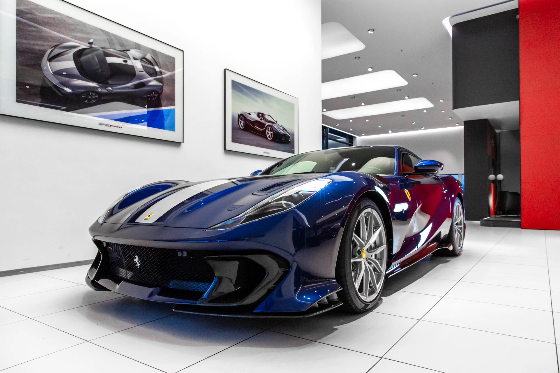 Hoofdafbeelding Ferrari 812 Competizione