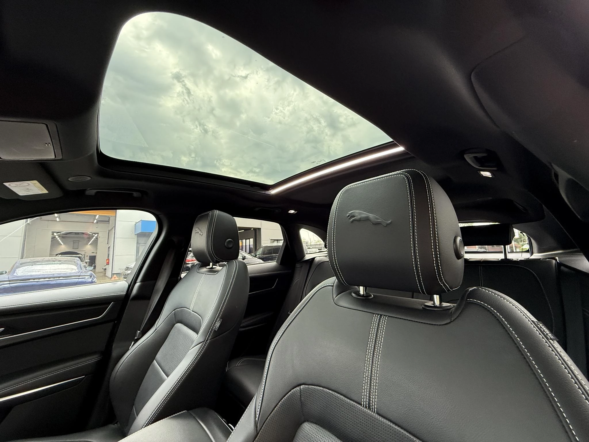 Hoofdafbeelding Jaguar F-PACE