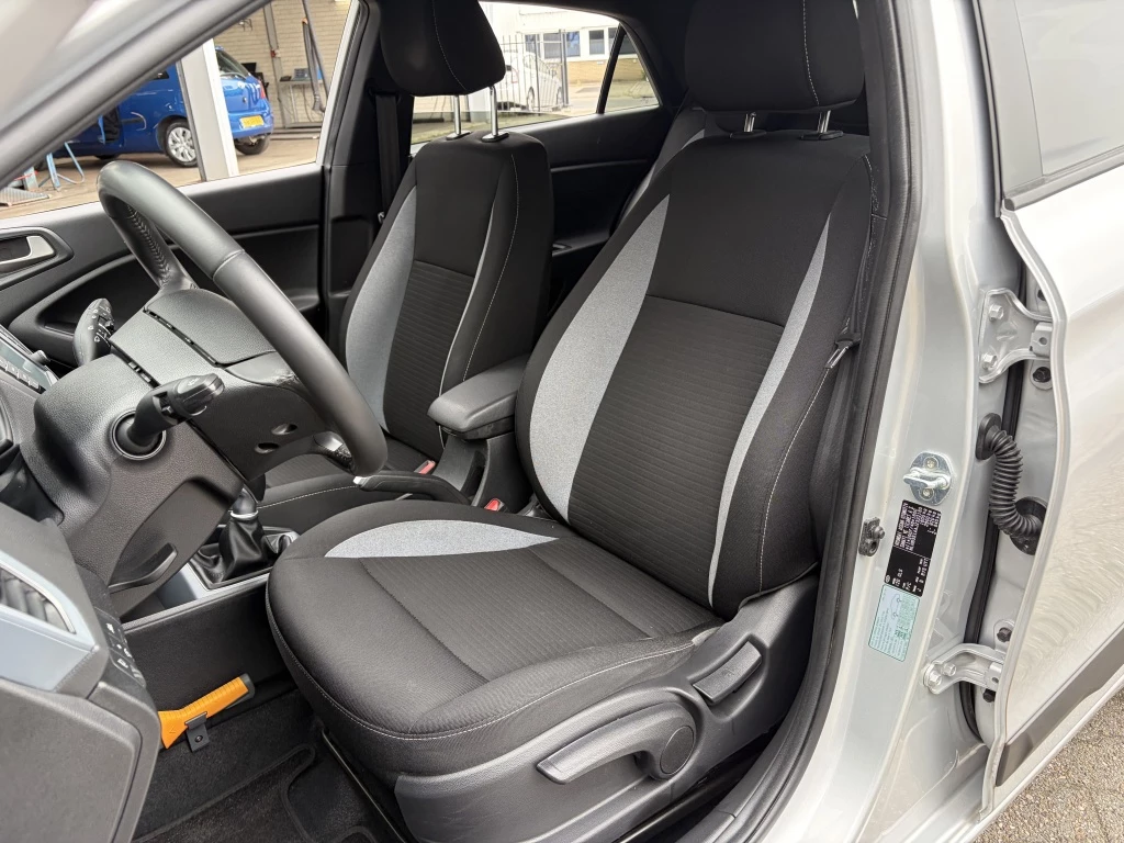 Hoofdafbeelding Hyundai i20
