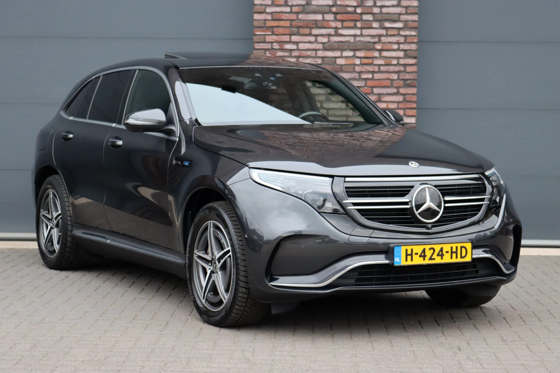 Hoofdafbeelding Mercedes-Benz EQC