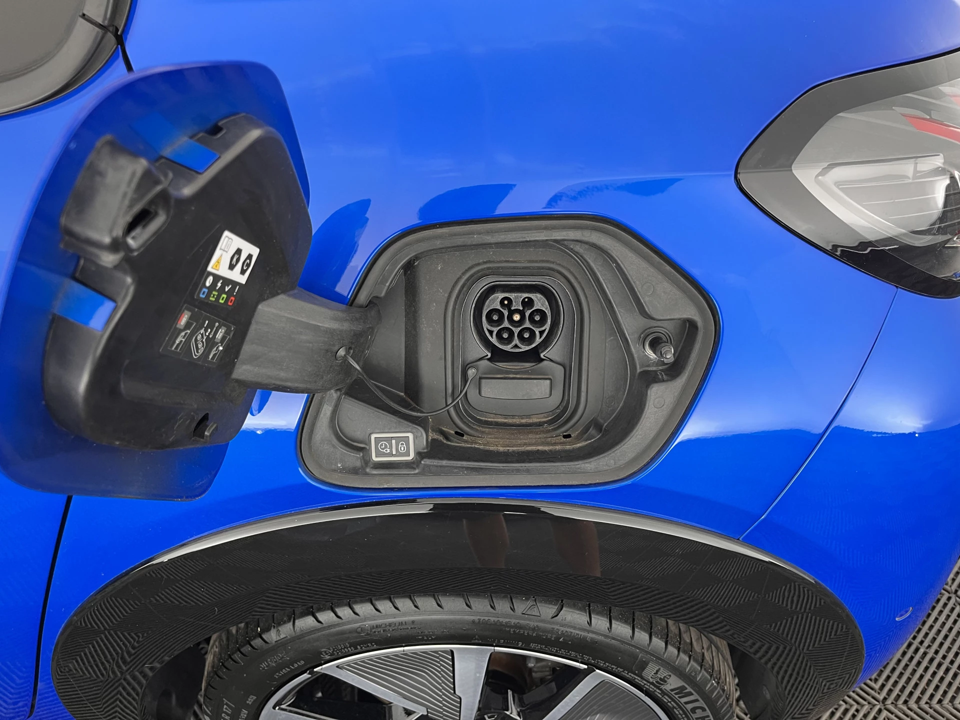 Hoofdafbeelding Peugeot e-208