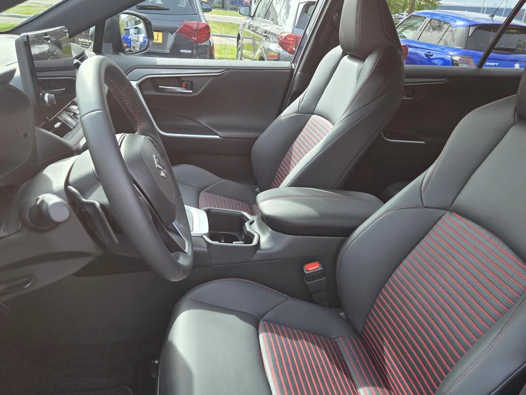 Hoofdafbeelding Suzuki Across