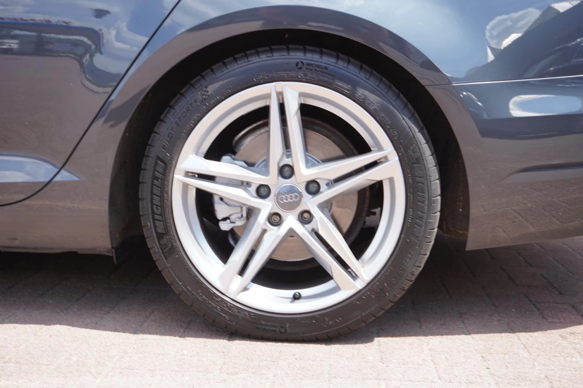 Hoofdafbeelding Audi A4