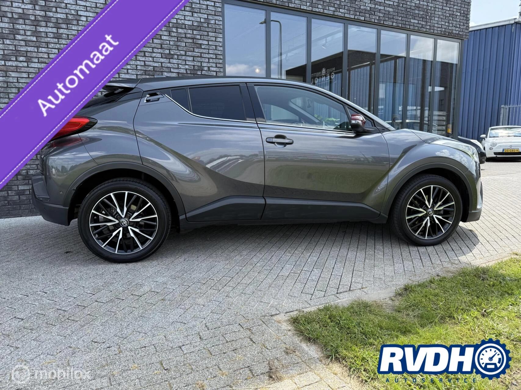 Hoofdafbeelding Toyota C-HR