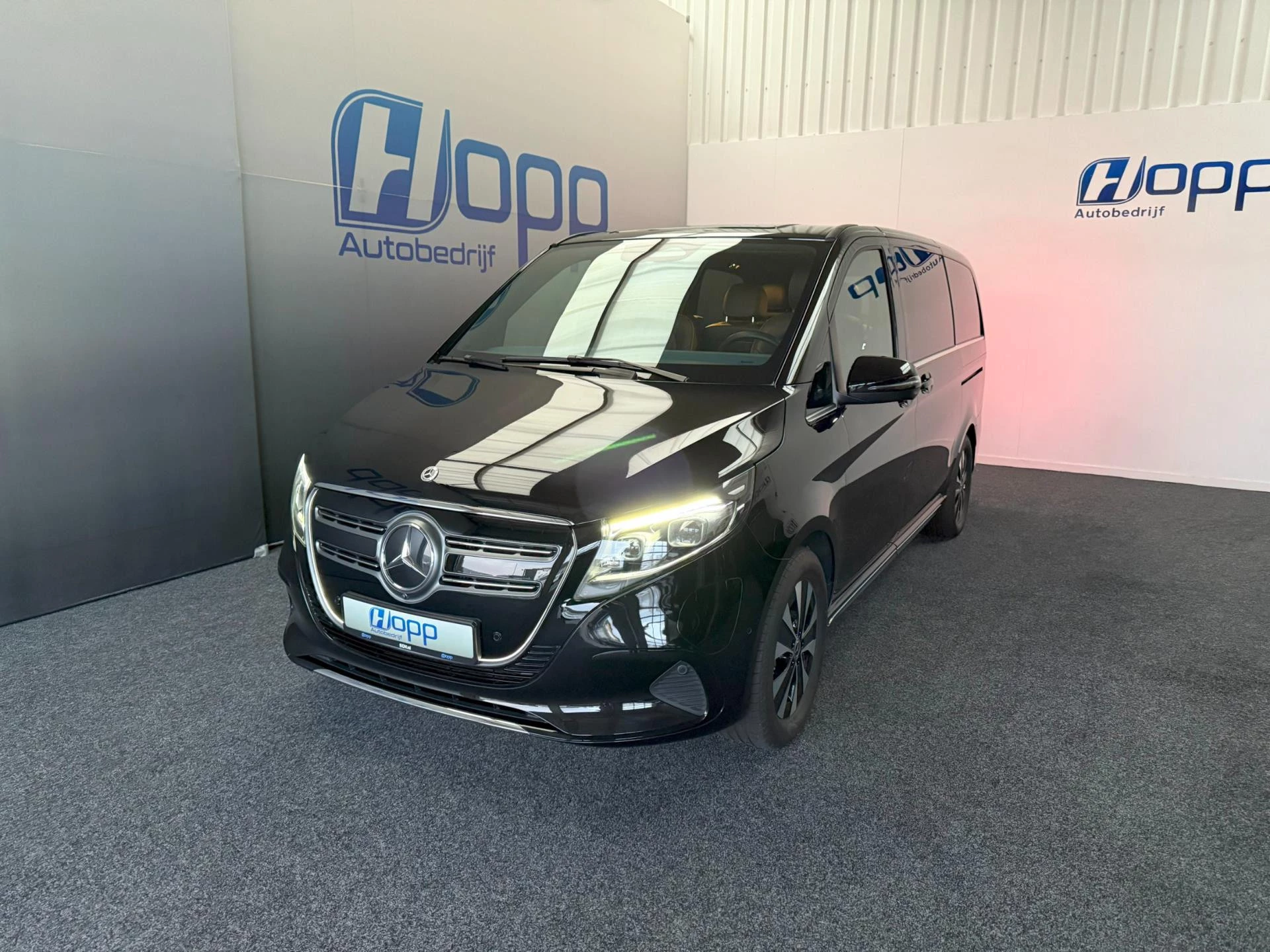 Hoofdafbeelding Mercedes-Benz EQV
