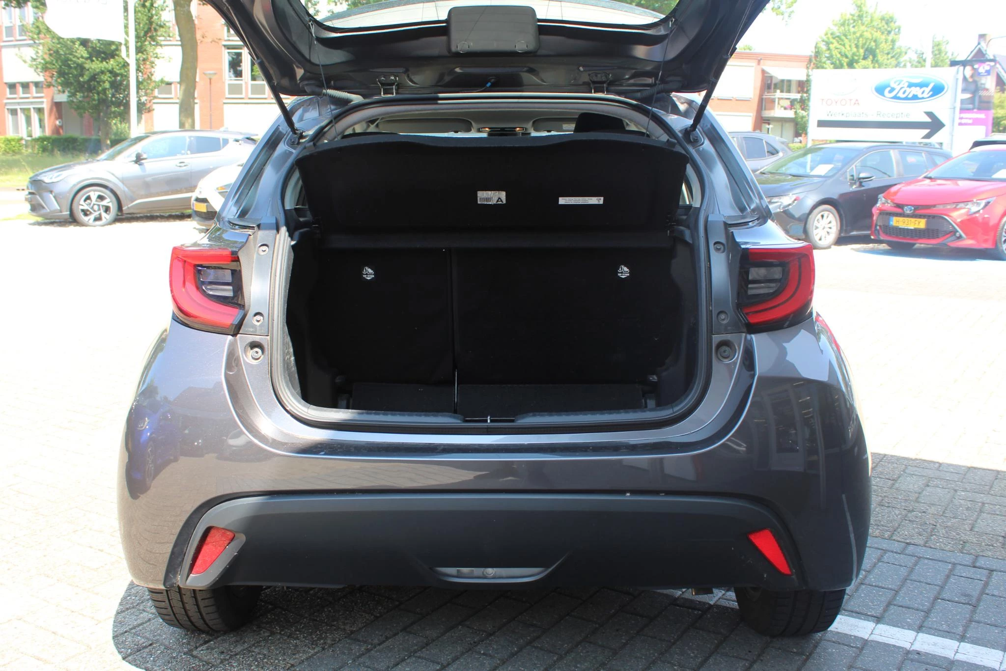 Hoofdafbeelding Toyota Yaris