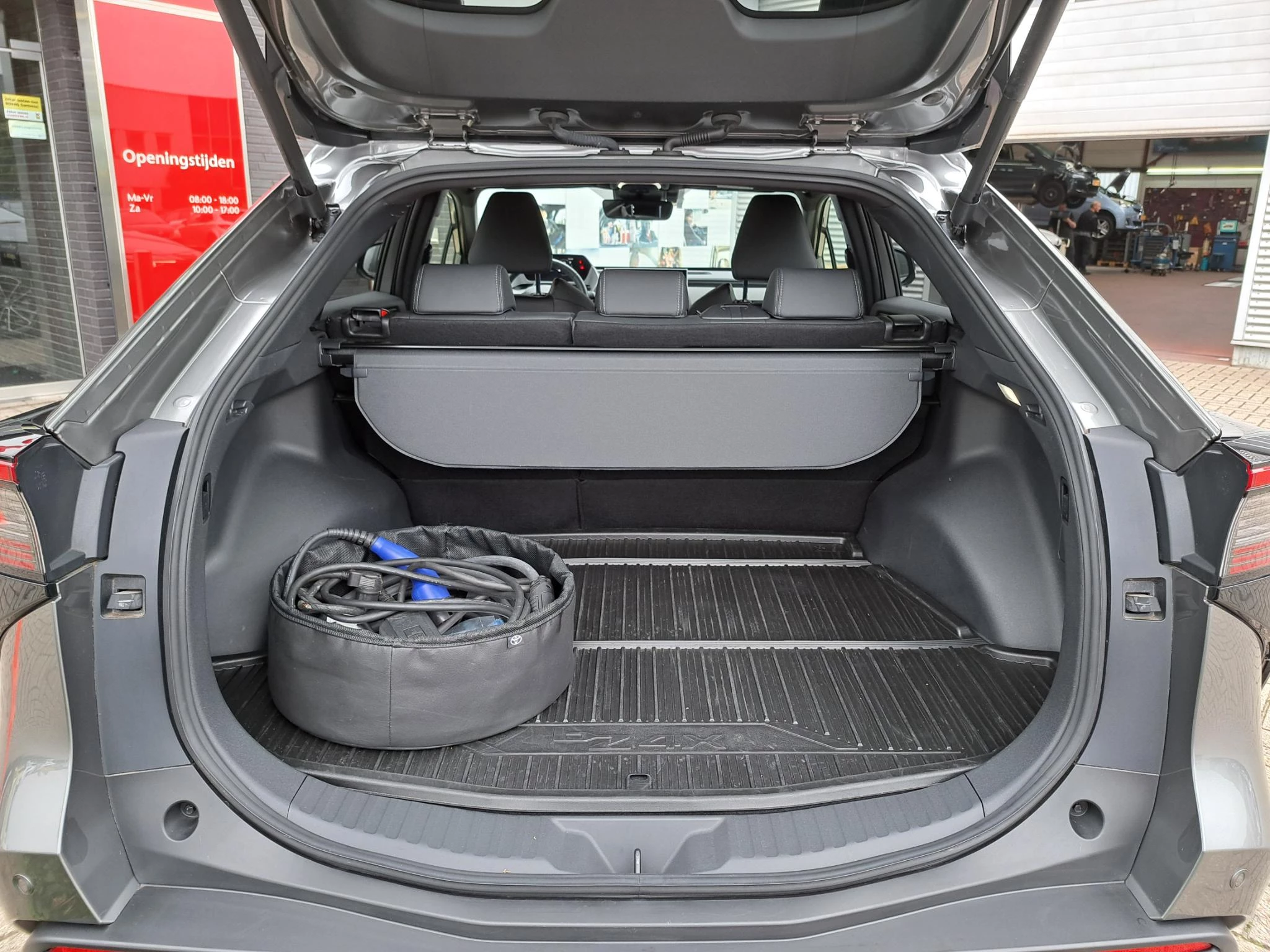 Hoofdafbeelding Toyota bZ4X