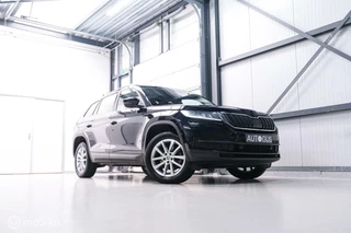 Skoda Kodiaq 1.5 TSI Sportline Business 7p | Trekhaak | Panoramadak | Stuurverwarming | ACC | Camera | 7 persoons | DSG | CarPlay | NL auto NAP |