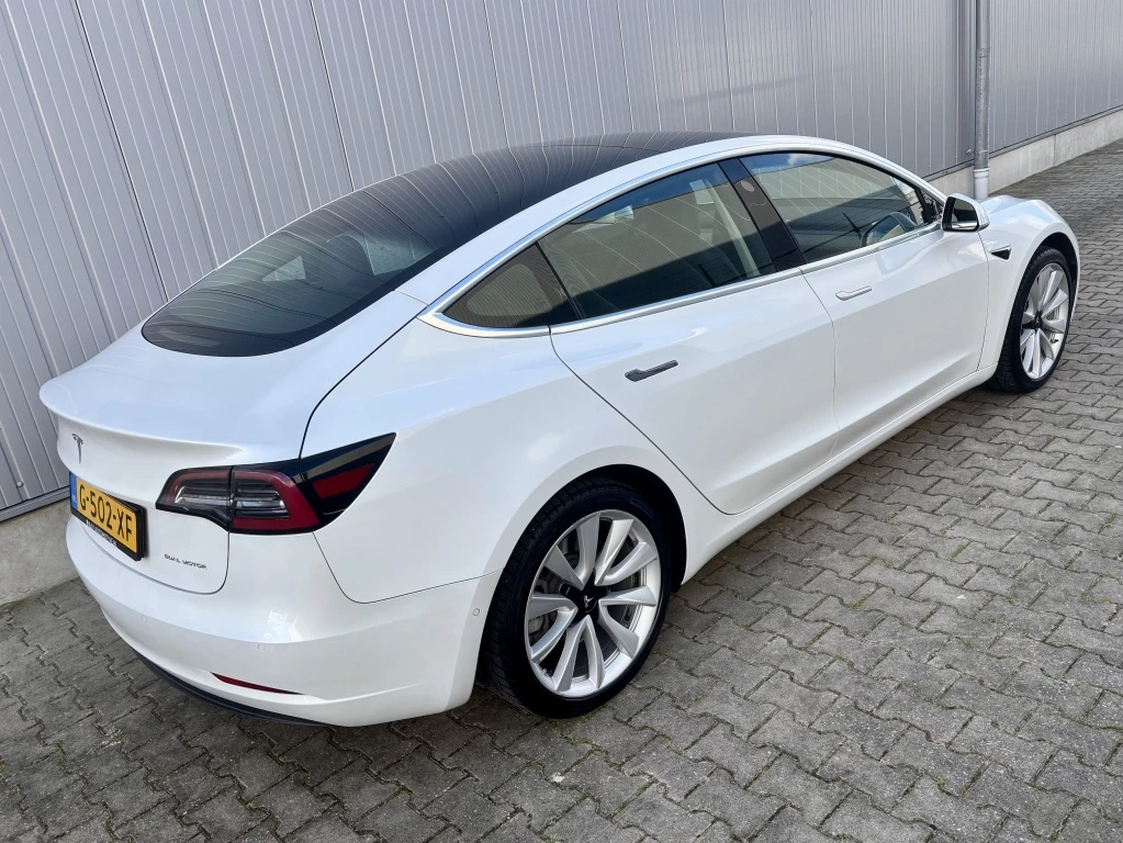 Hoofdafbeelding Tesla Model 3