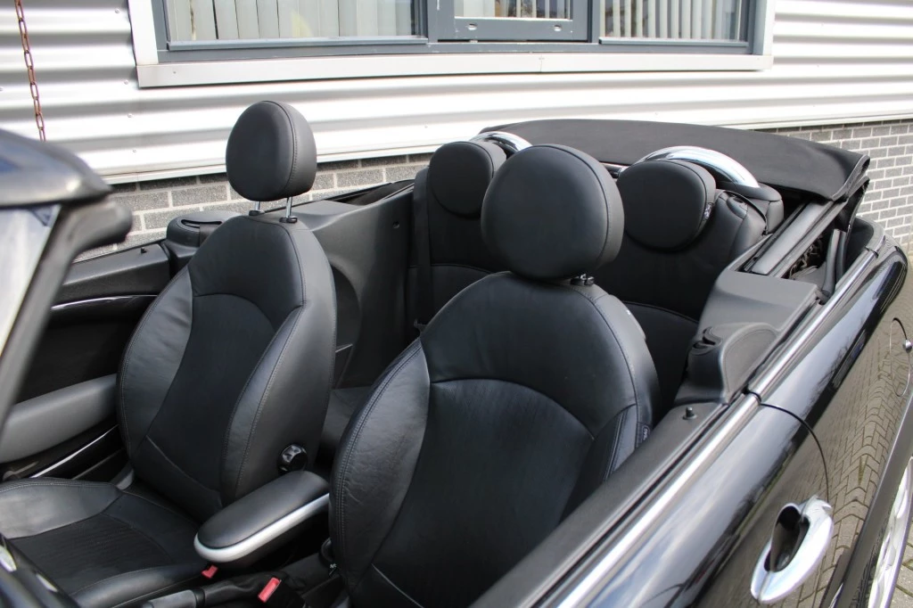 Hoofdafbeelding MINI Cabrio