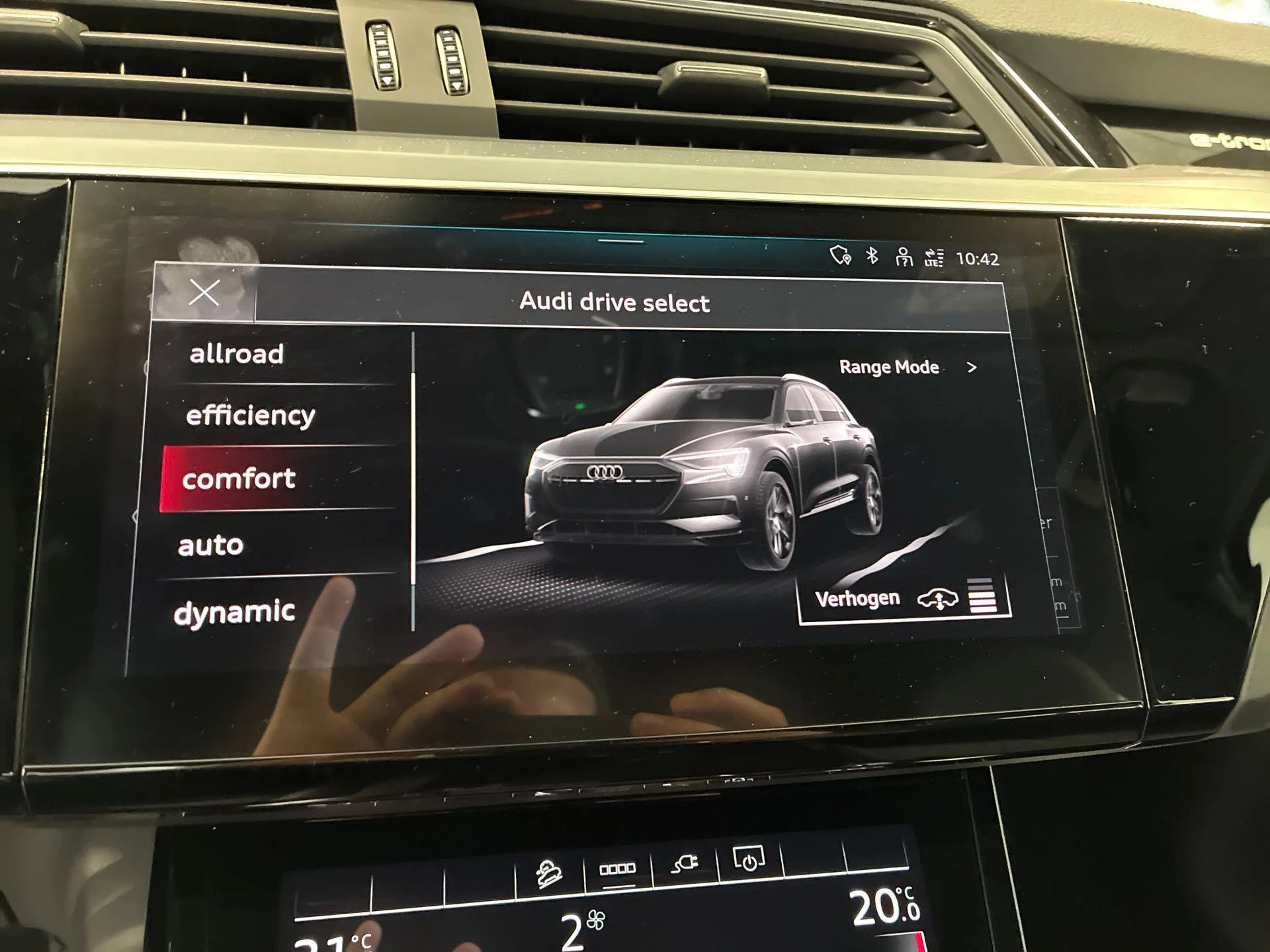 Hoofdafbeelding Audi e-tron