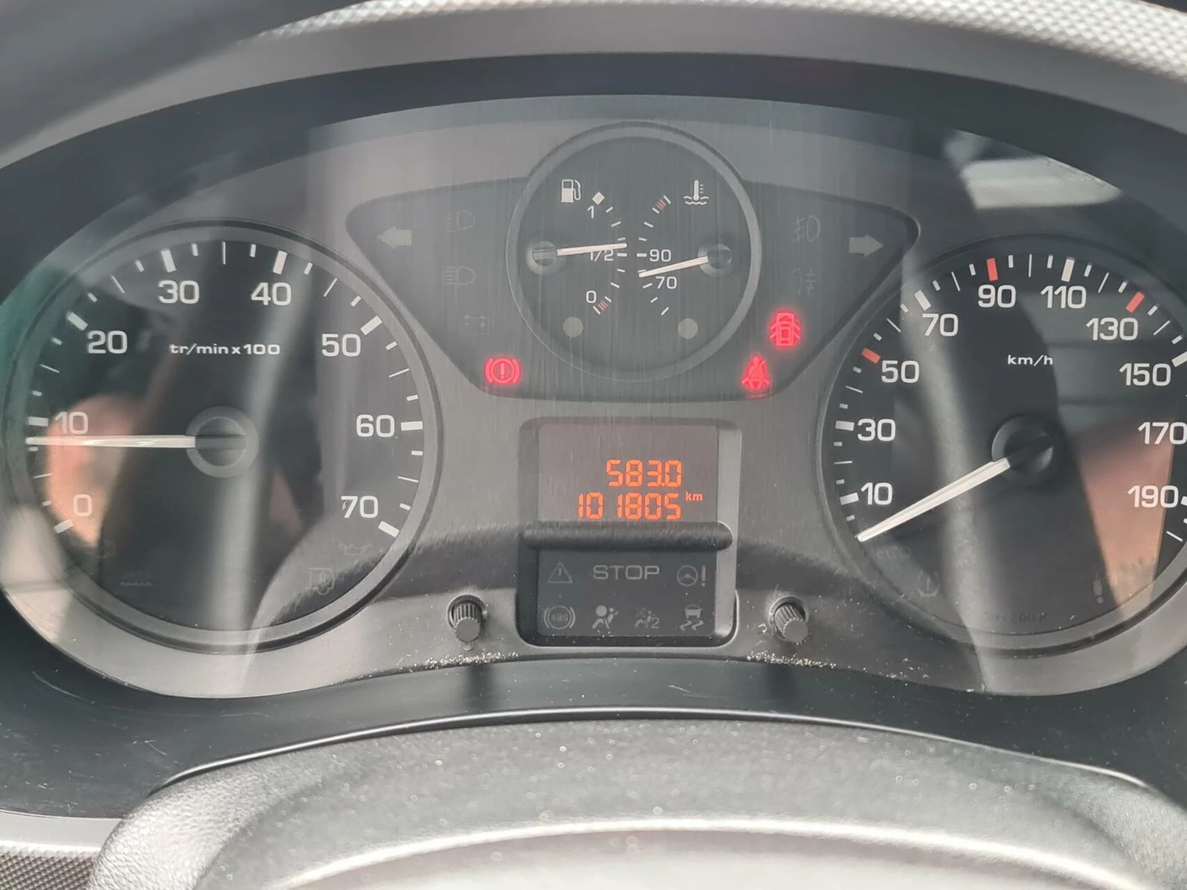 Hoofdafbeelding Peugeot Partner