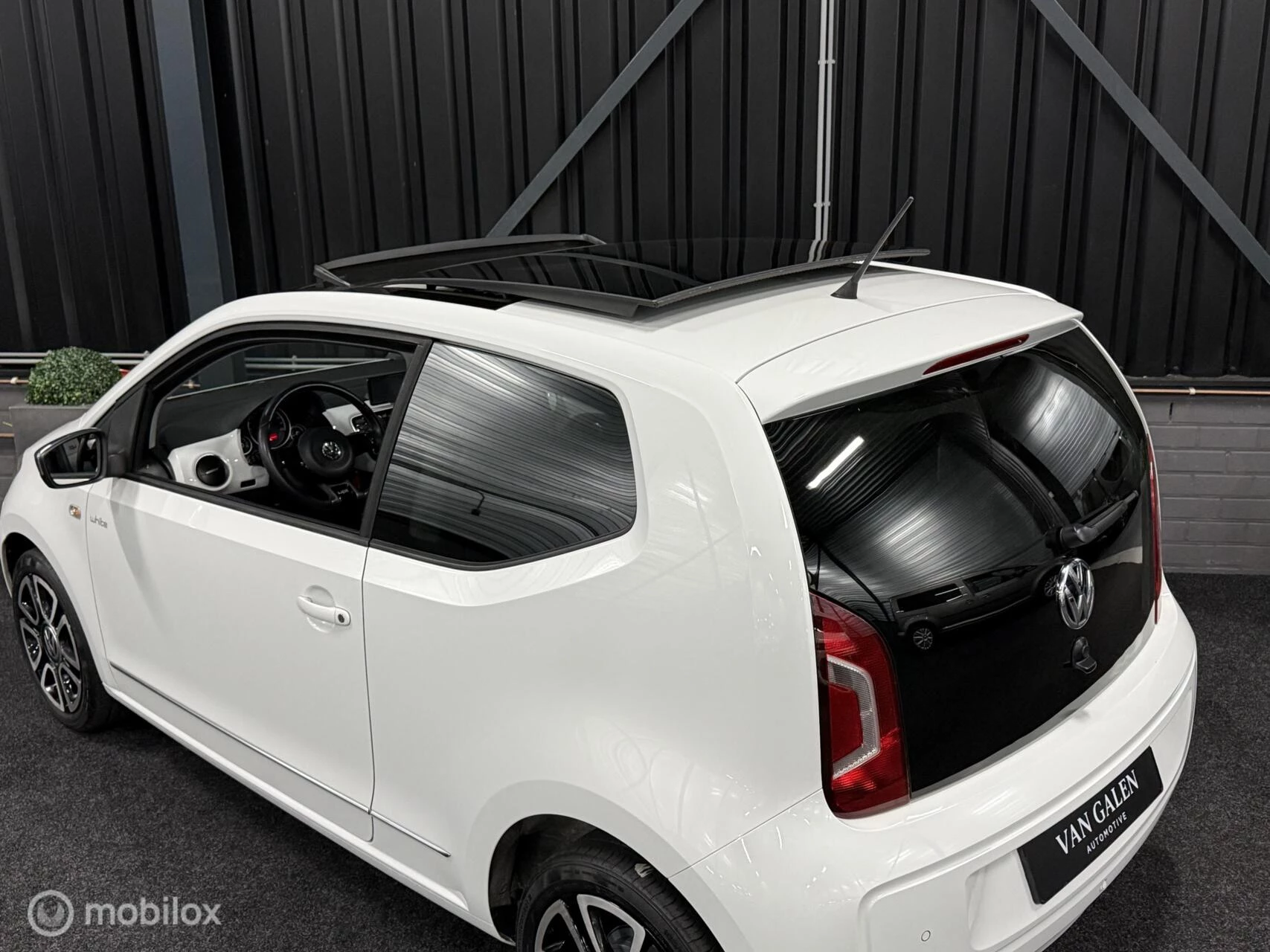 Hoofdafbeelding Volkswagen up!