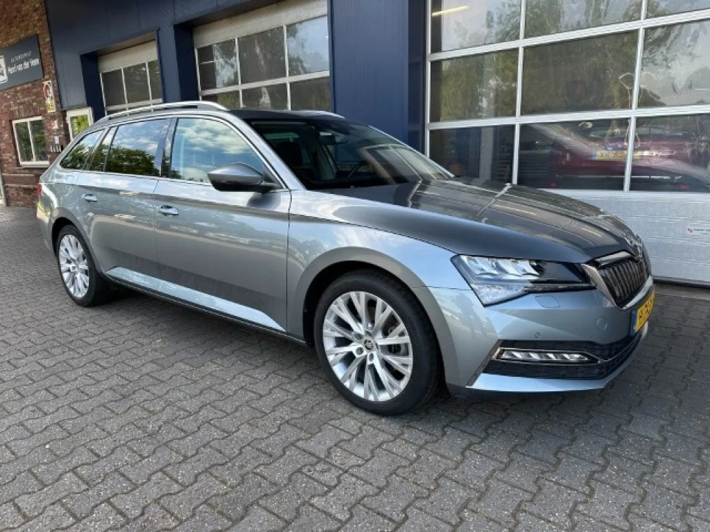 Hoofdafbeelding Škoda Superb