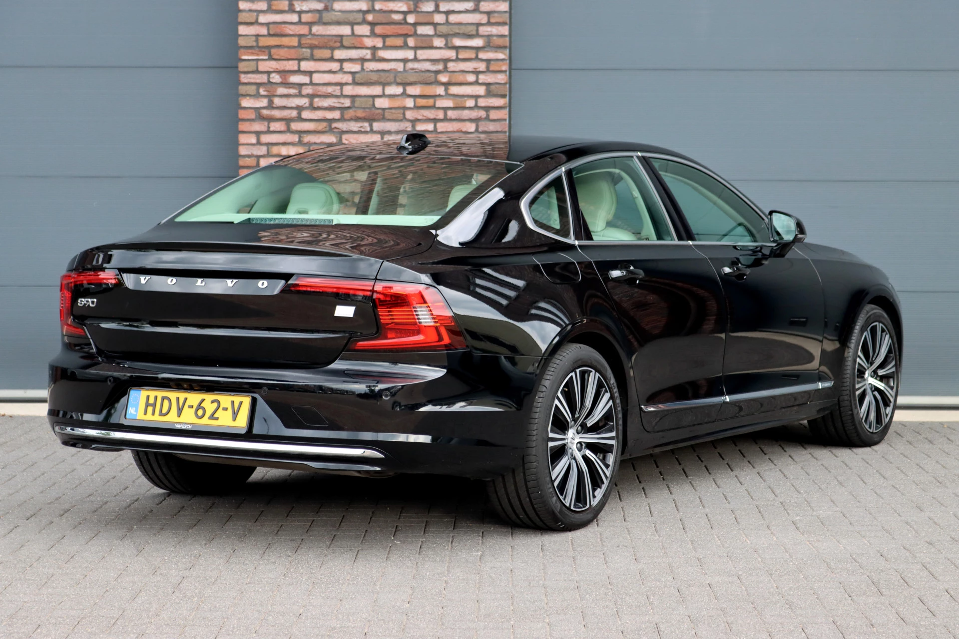 Hoofdafbeelding Volvo S90