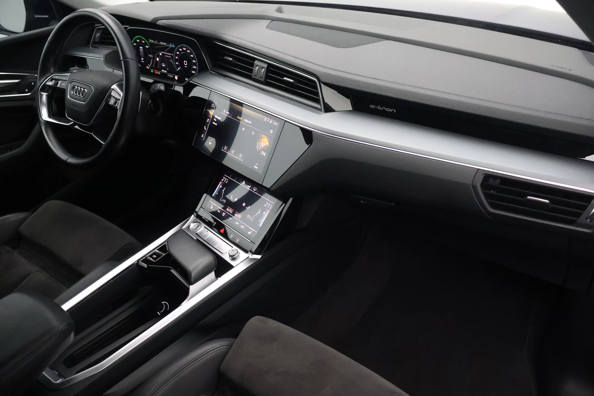 Hoofdafbeelding Audi e-tron