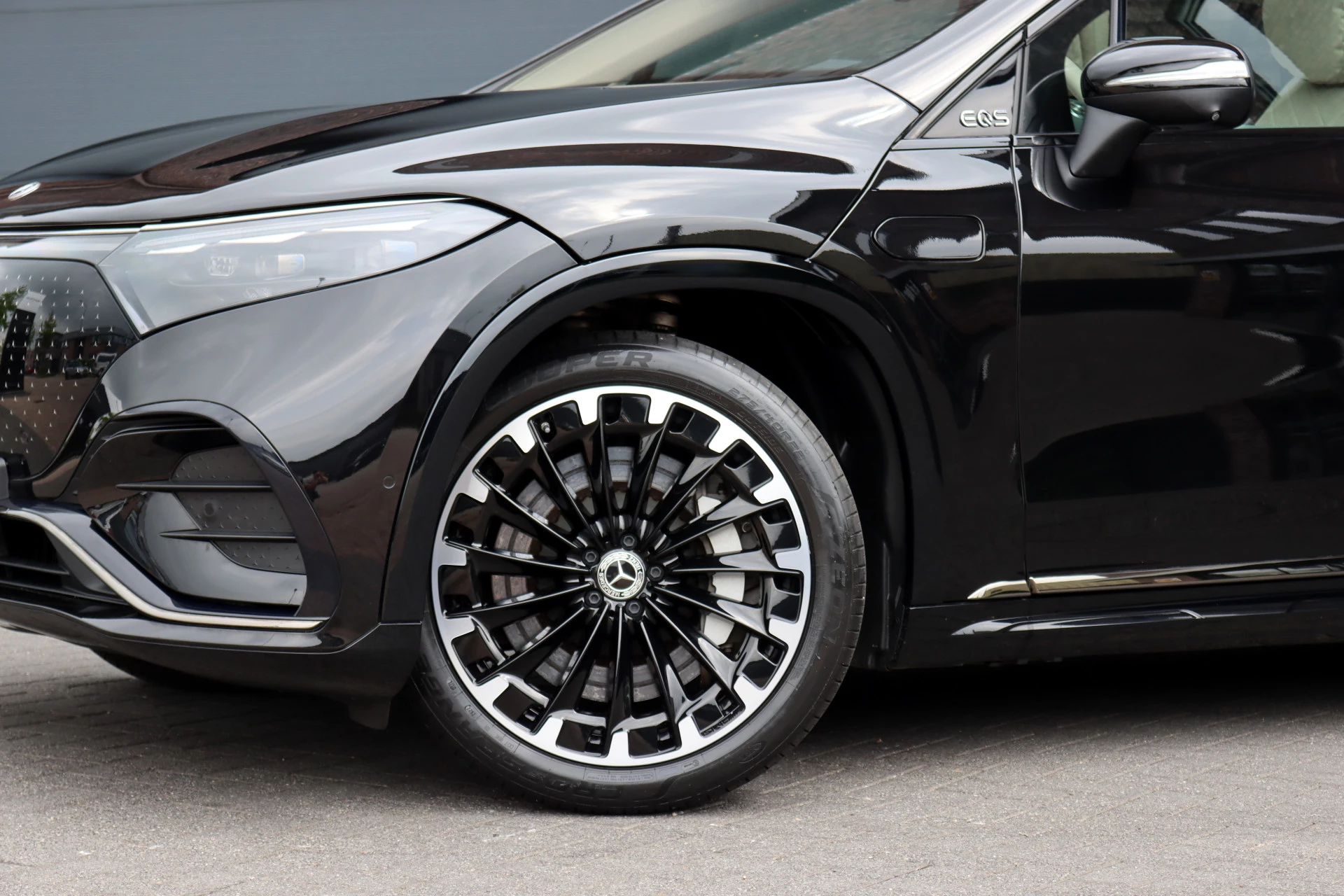Hoofdafbeelding Mercedes-Benz EQS