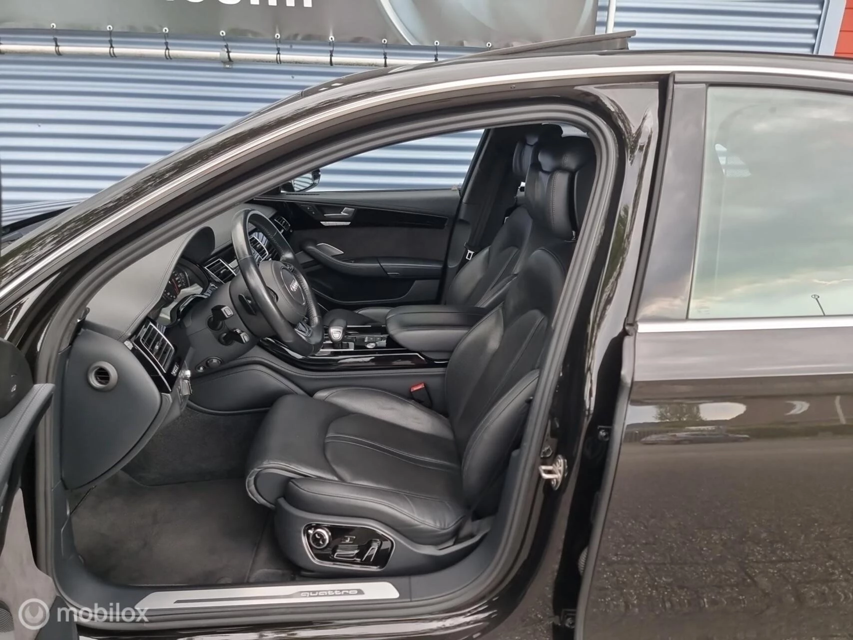 Hoofdafbeelding Audi A8