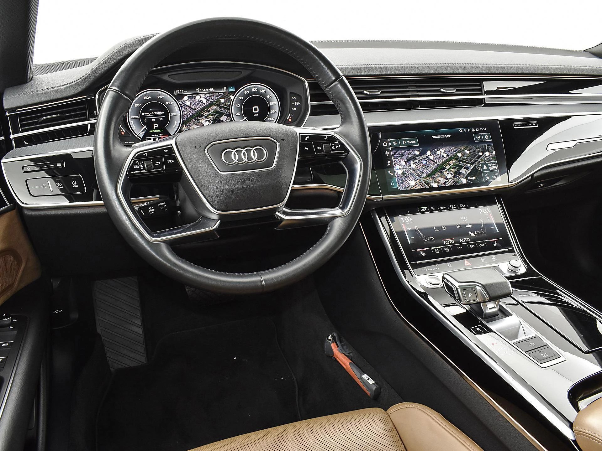 Hoofdafbeelding Audi A8