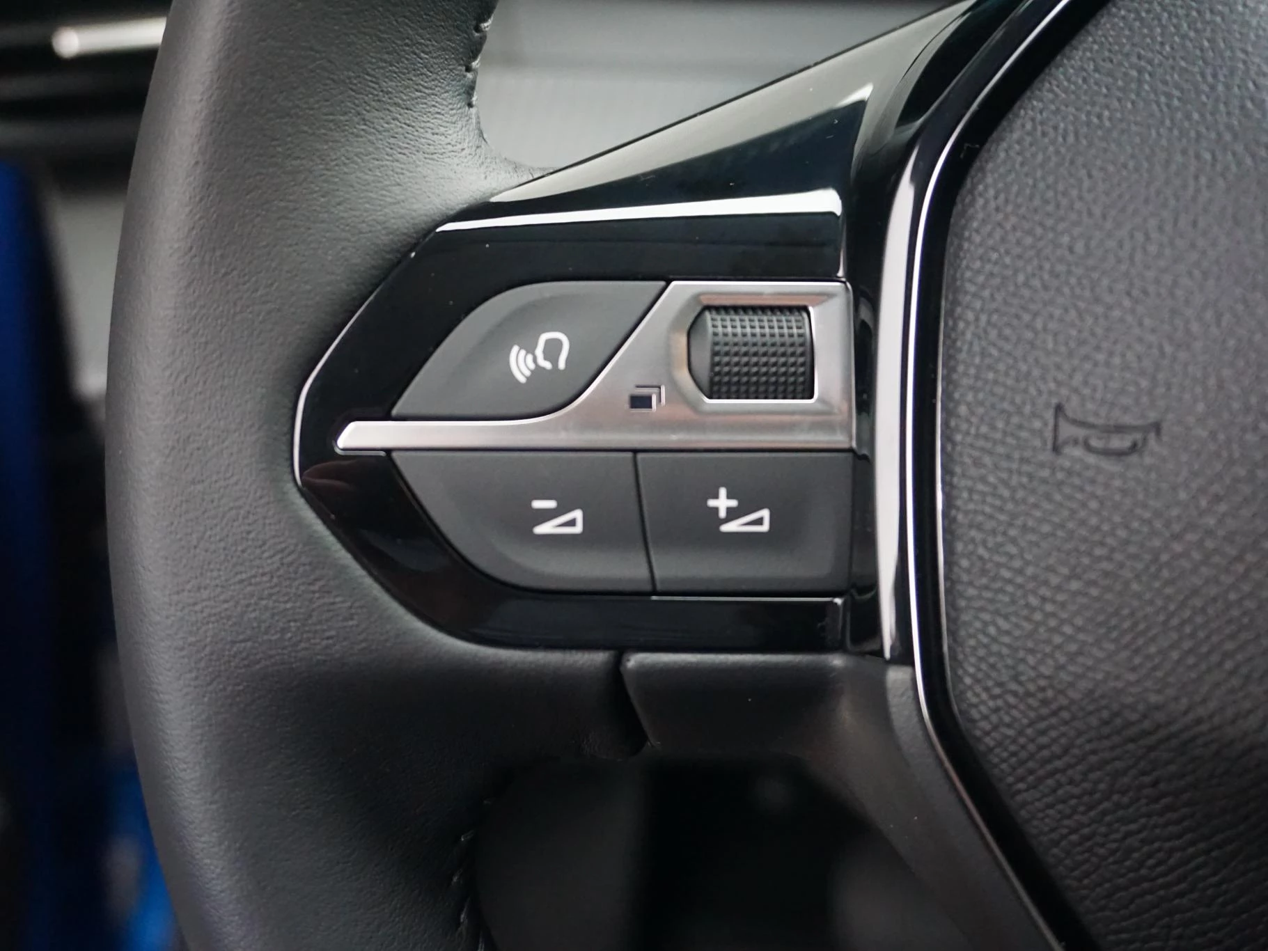 Hoofdafbeelding Peugeot e-208
