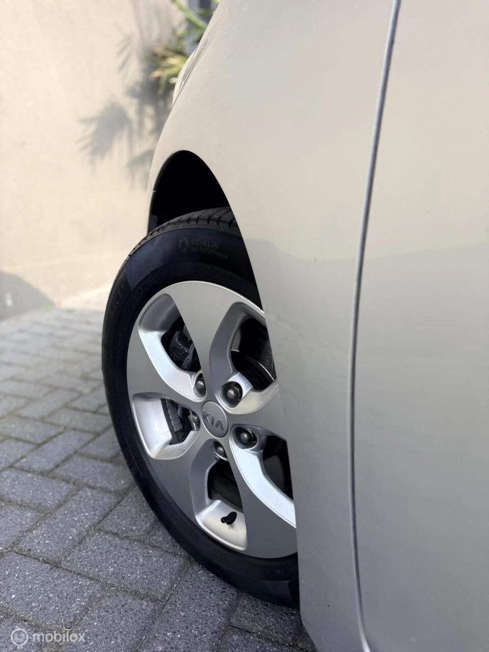 Hoofdafbeelding Kia Carens