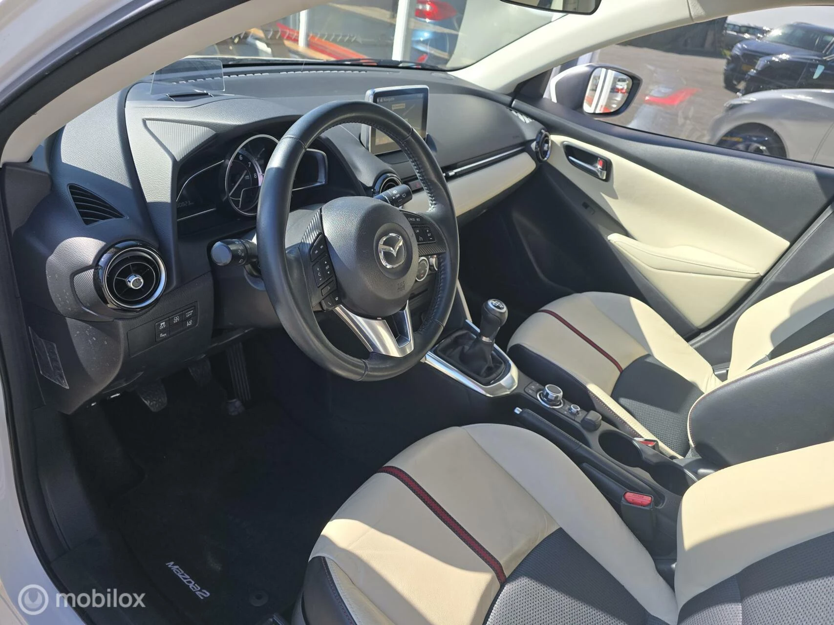 Hoofdafbeelding Mazda 2