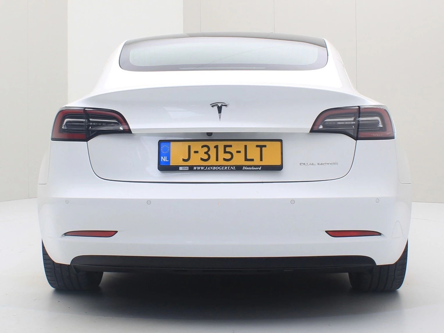Hoofdafbeelding Tesla Model 3