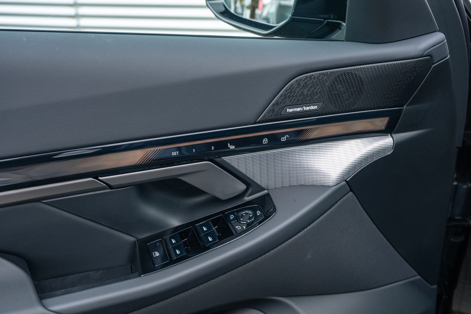 Hoofdafbeelding BMW i5