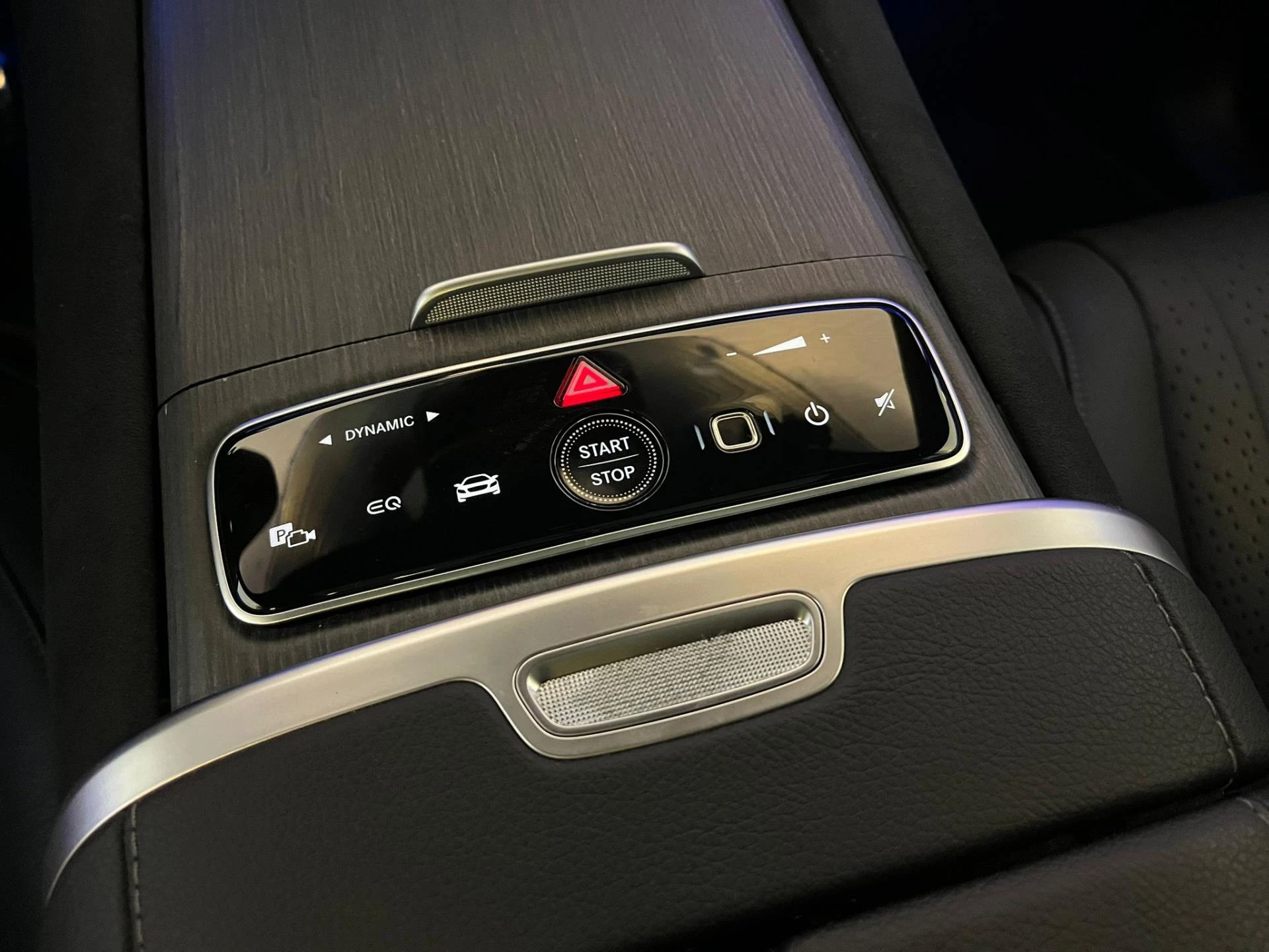 Hoofdafbeelding Mercedes-Benz EQE