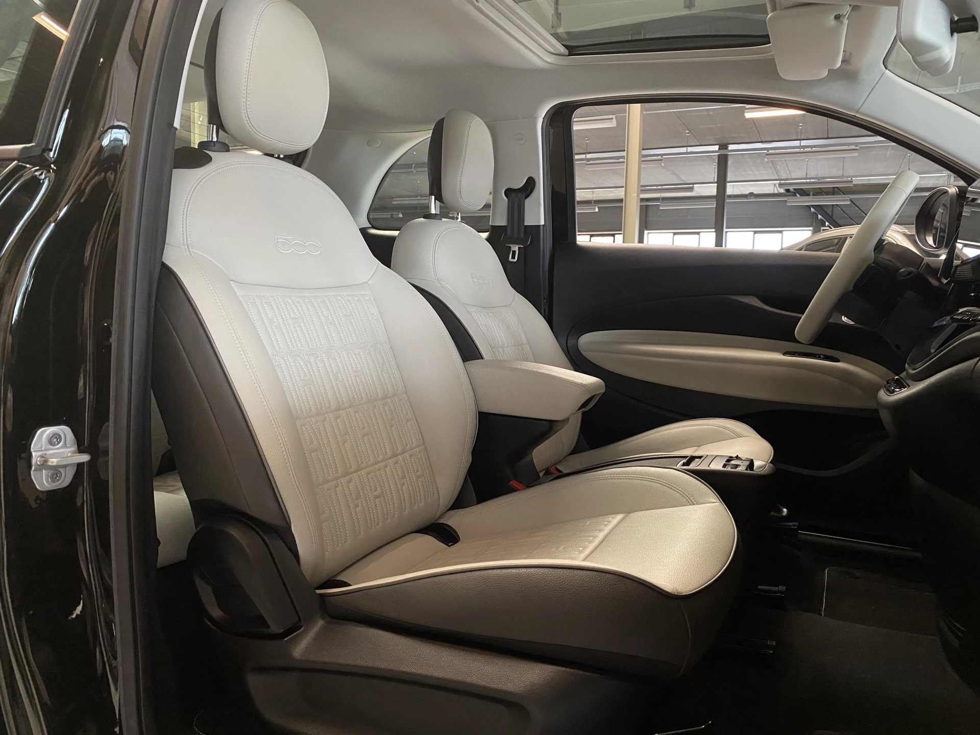 Hoofdafbeelding Fiat 500e