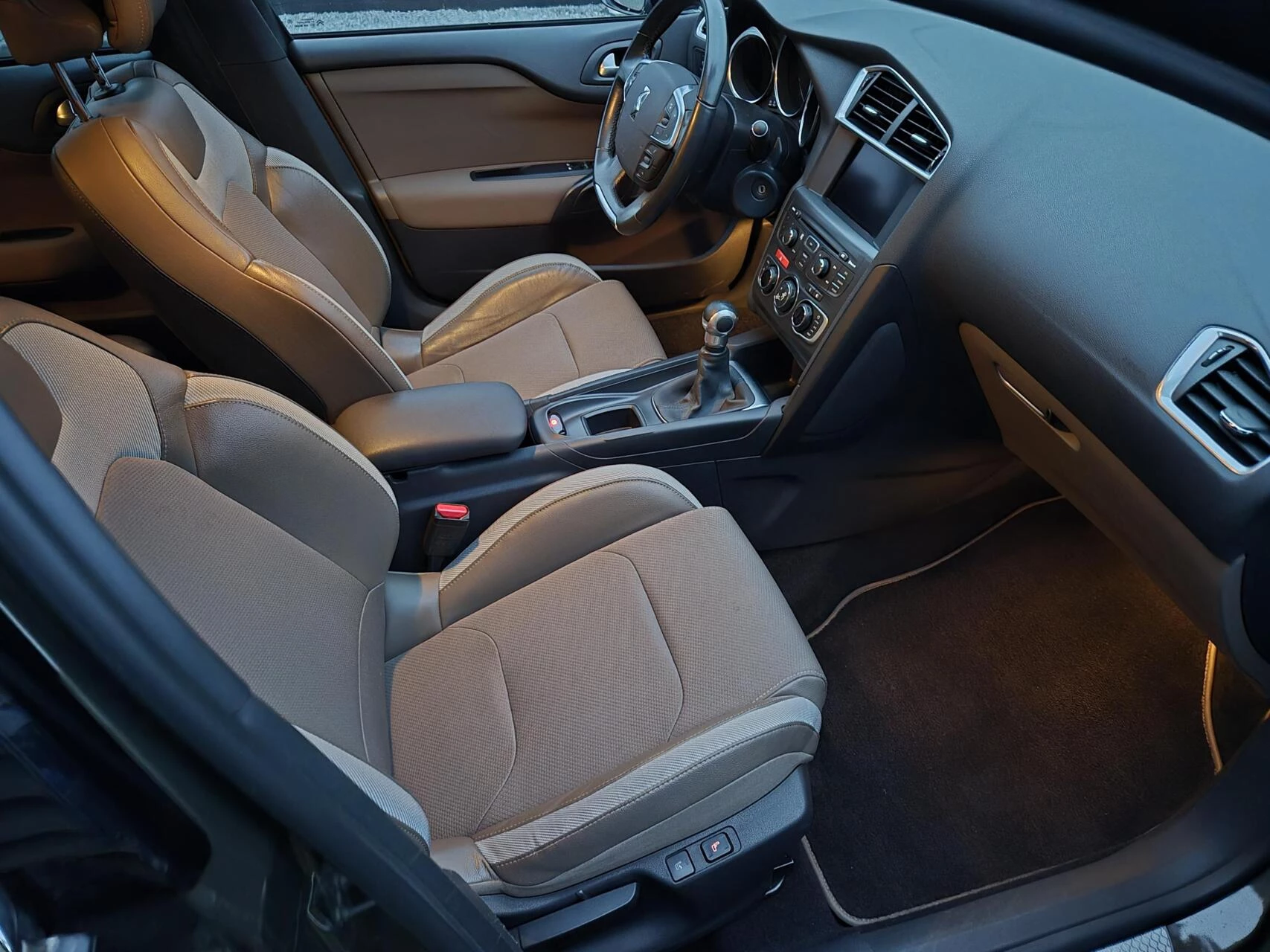 Hoofdafbeelding Citroën DS4