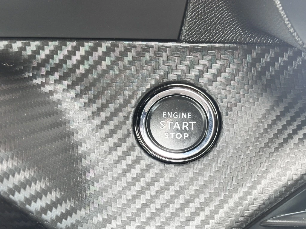 Hoofdafbeelding Peugeot e-2008