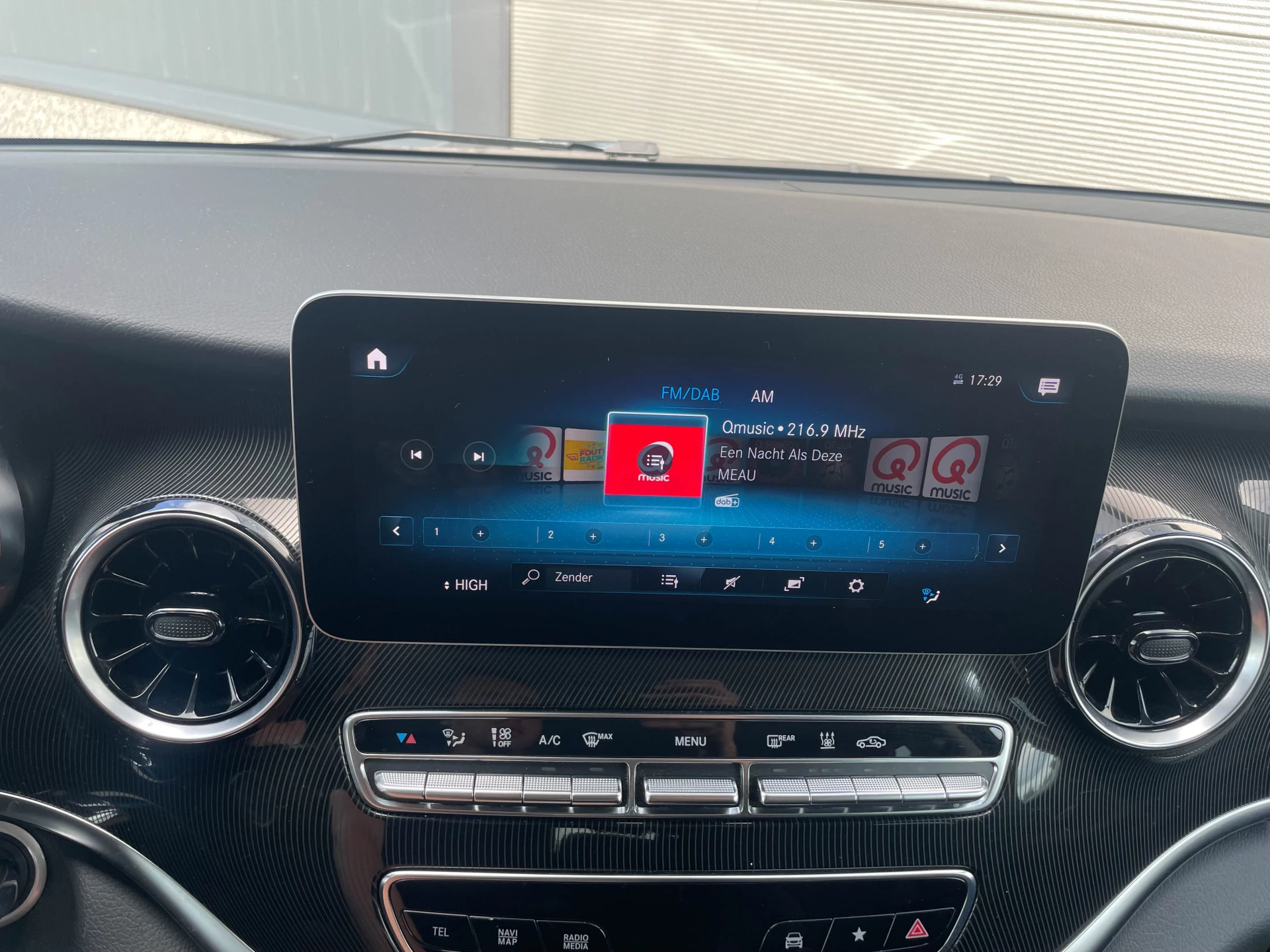 Hoofdafbeelding Mercedes-Benz EQV